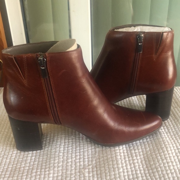 Rockport ankle boots. Never worn. - Picture 3 of 4